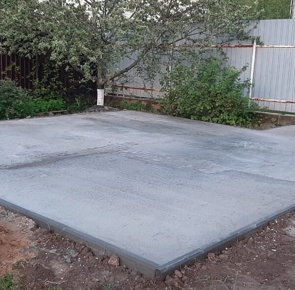 process-ukladki-trotuarnoy-plitki-min
